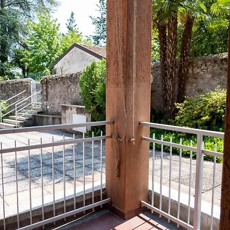 Casa Comparin Apartment Lesa